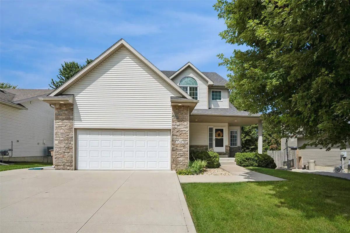1305 Parkhill Drive, Norwalk, IA 50211 - #1