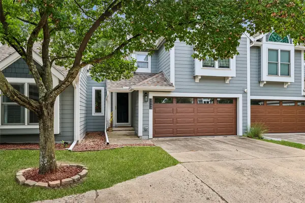 2648 82nd Street, Urbandale, IA 50322