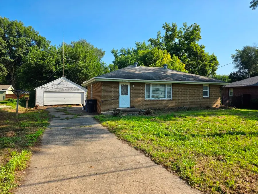 1305 Leland Avenue, Des Moines, IA 50315 - #2