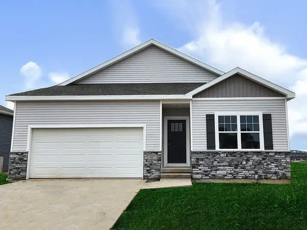 804 Fireside Drive Nw, Bondurant, IA 50035