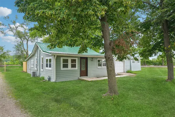 5826 SE 66th Place, Carlisle, IA 50047