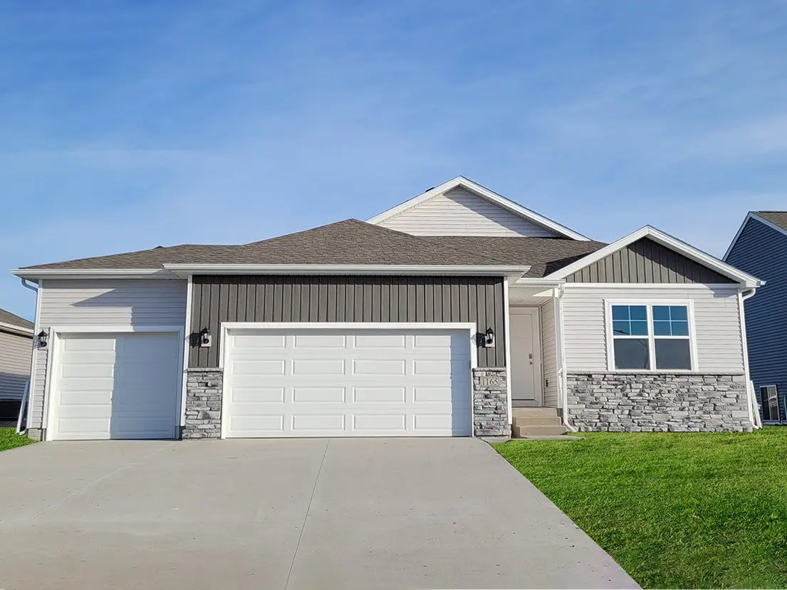 1109 33rd Court Sw, Altoona, IA 50009 - #1