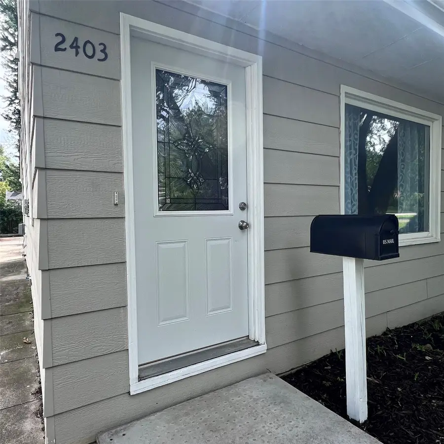 2403 36th Street, Des Moines, IA 50310 - #2