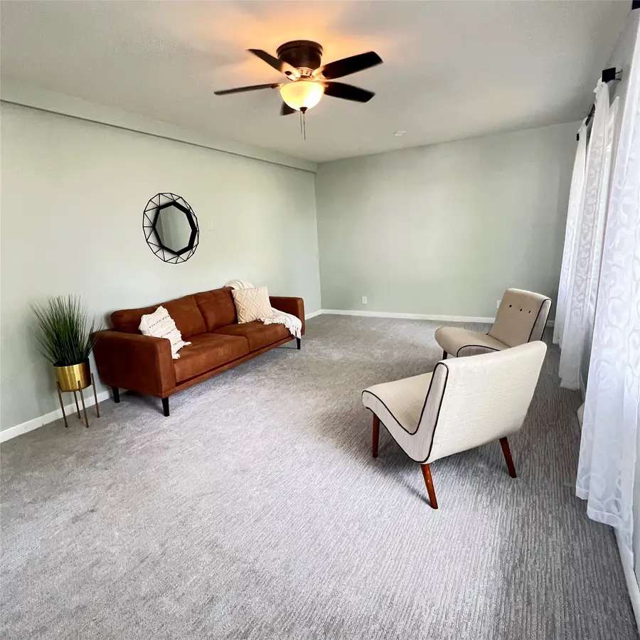 2403 36th Street, Des Moines, IA 50310 - #3