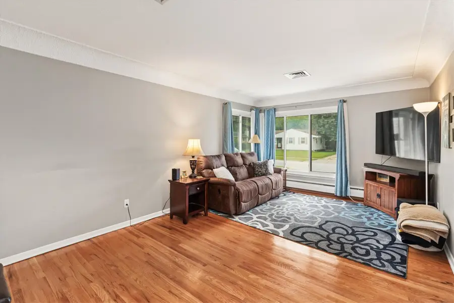 4017 64th Street, Urbandale, IA 50322 - #3
