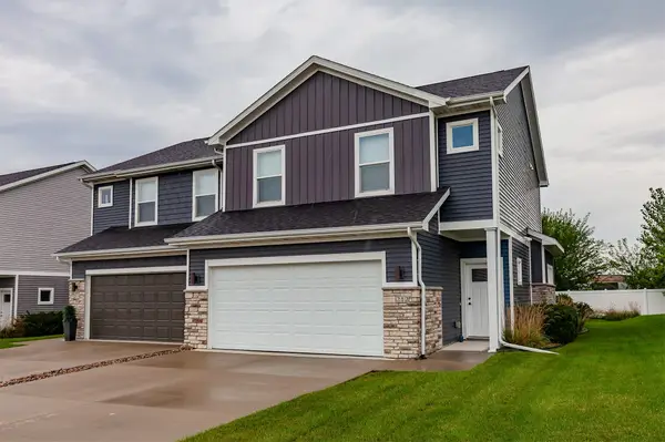 212 Larson Drive, Huxley, IA 50124