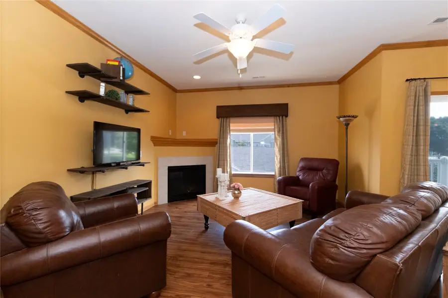 8601 Westown Parkway #17216, West Des Moines, IA 50266 - #3