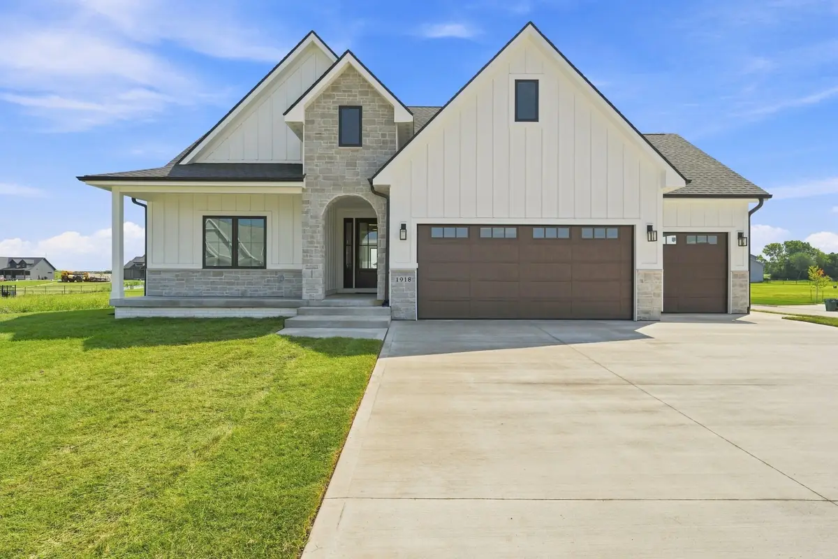1918 NE Pine Lake Circle, Ankeny, IA 50021 - #1