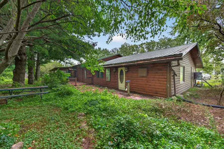 225 SW Walnut Avenue, Earlham, IA 50072 - #2