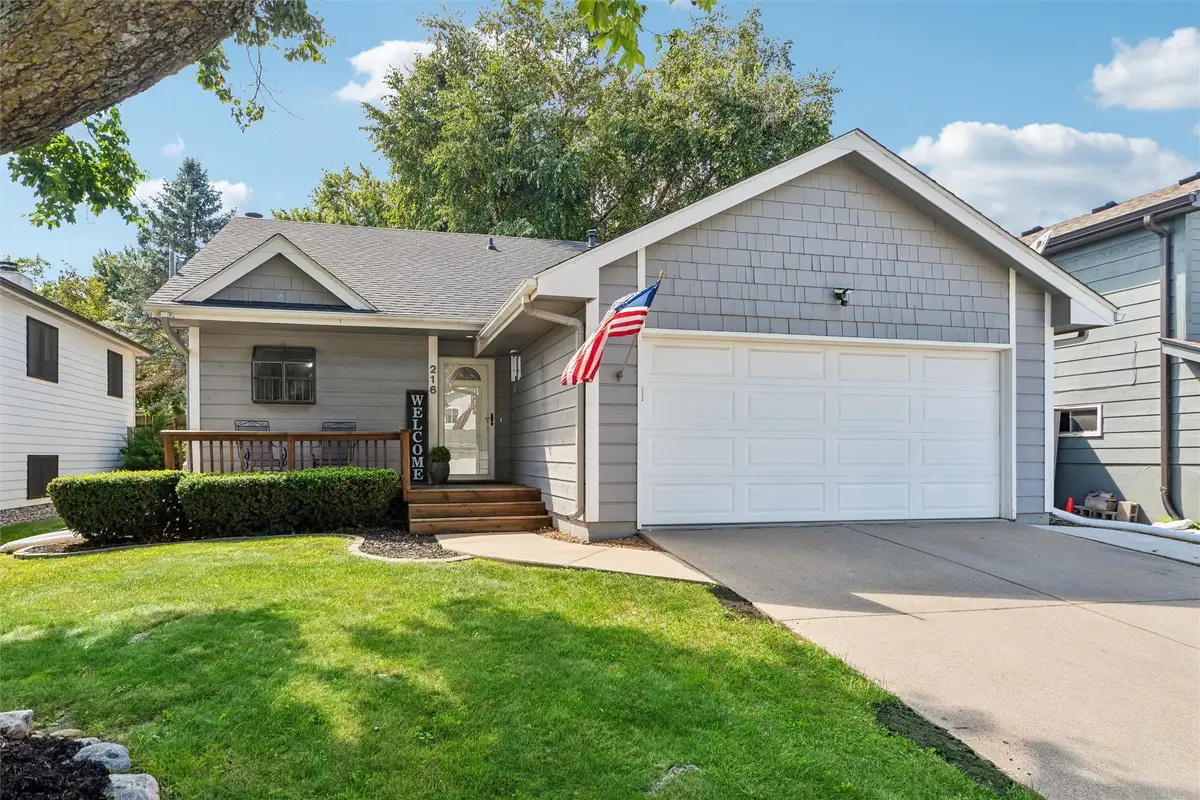 216 23rd Street, West Des Moines, IA 50265 - #1