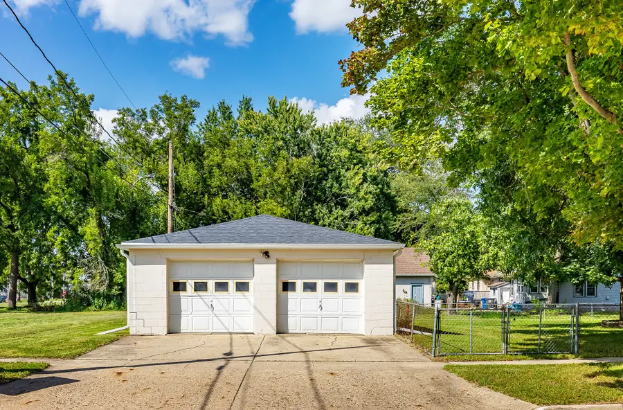 6201 Winona Avenue, Des Moines, IA 50312 - #2