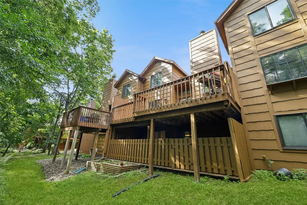 7020 Oak Brook Drive, Urbandale, IA 50322 - #1