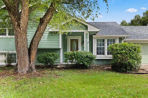 2434 E Rose Avenue, Des Moines, IA 50320