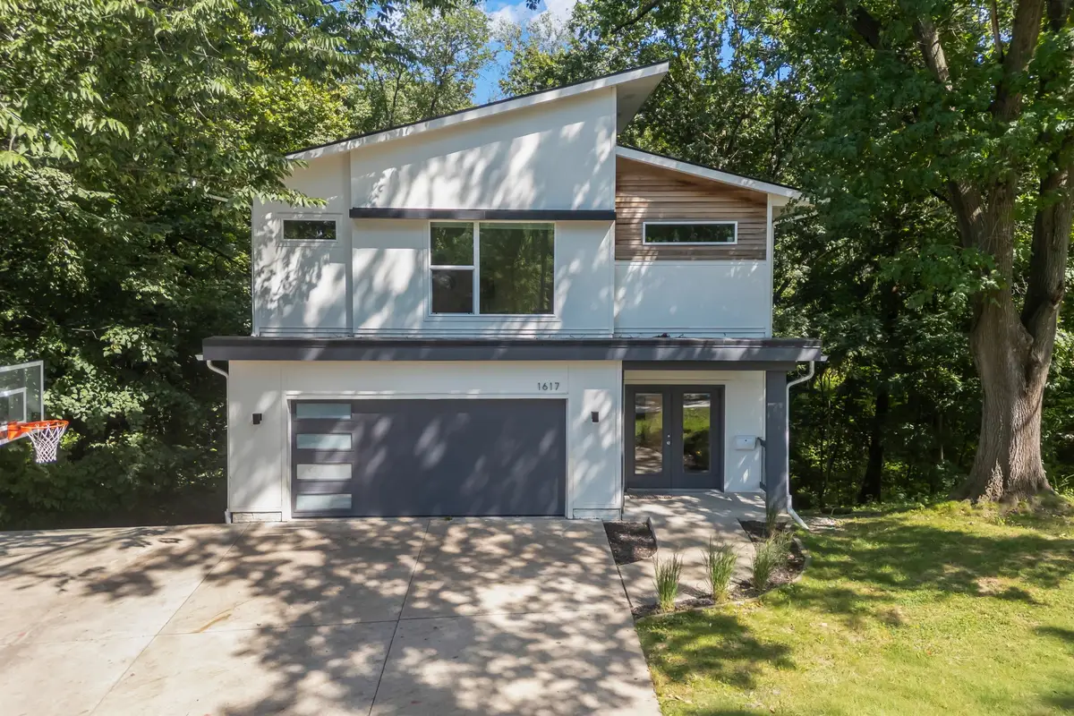 1617 32nd Street, Des Moines, IA 50311 - #1
