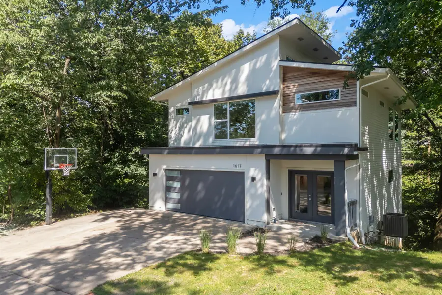 1617 32nd Street, Des Moines, IA 50311 - #2