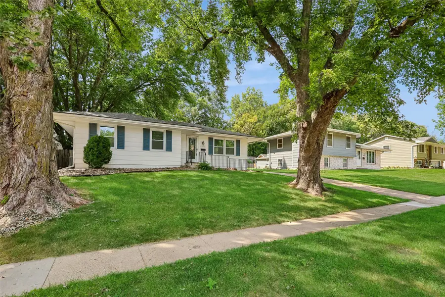 2808 78th Street, Urbandale, IA 50322 - #2
