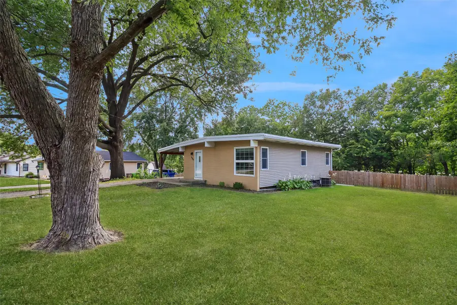 609 Snyder Avenue, Norwalk, IA 50211 - #3