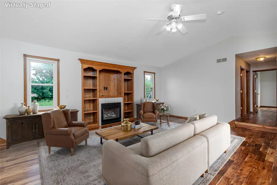 1635 Ashwood Drive, Altoona, IA 50009 - #3