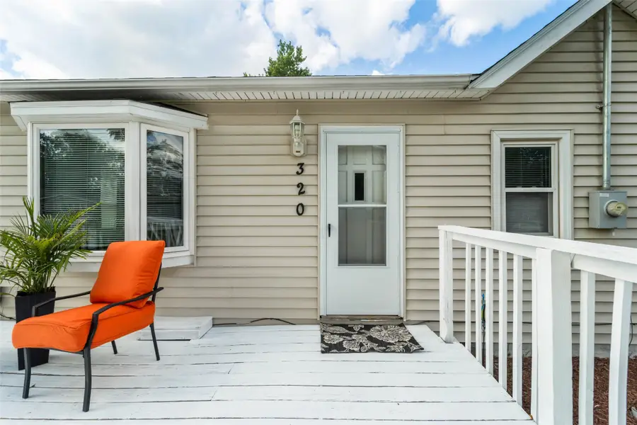 320 E Diehl Avenue, Des Moines, IA 50315 - #2