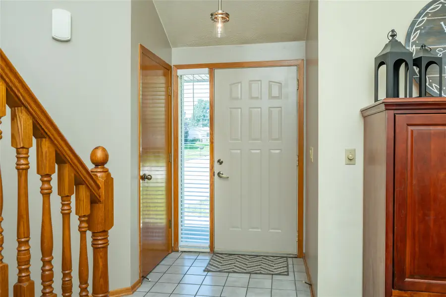 4133 98th Street, Urbandale, IA 50322 - #2