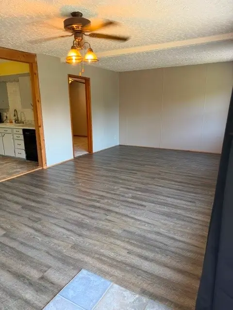 221 Lucinda Street, Perry, IA 50220 - #3