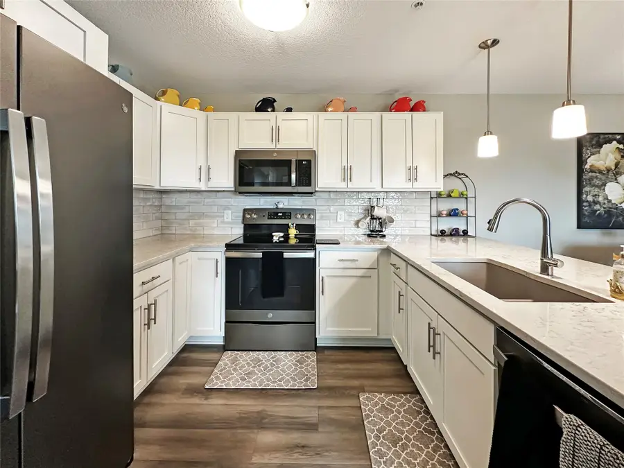 4837 86th Street #24, Urbandale, IA 50322 - #2