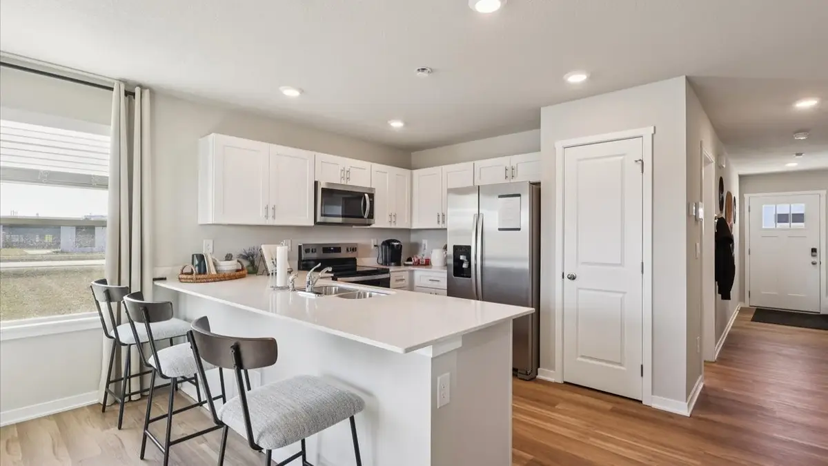 A-102 2401 E 50th Court, Des Moines, IA 50317 - #1