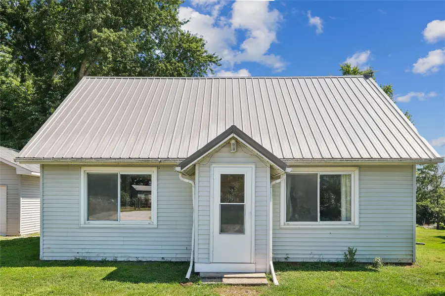 828 60th Avenue, Pleasantville, IA 50225 - #2