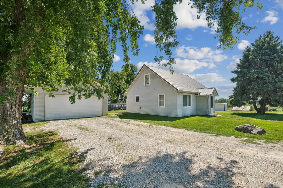 828 60th Avenue, Pleasantville, IA 50225 - #3