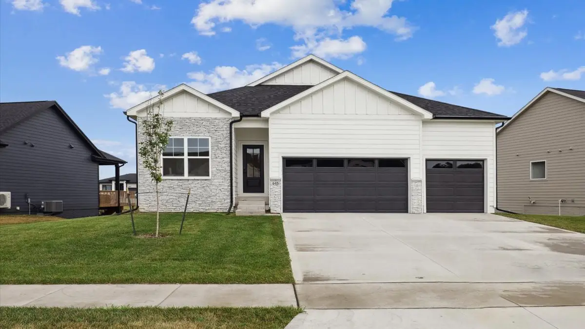 590 NW Concord Lane, Waukee, IA 50263 - #1