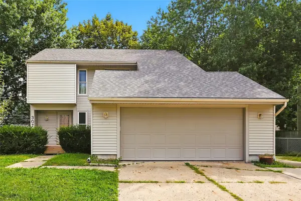 307 38th Street, West Des Moines, IA 50265