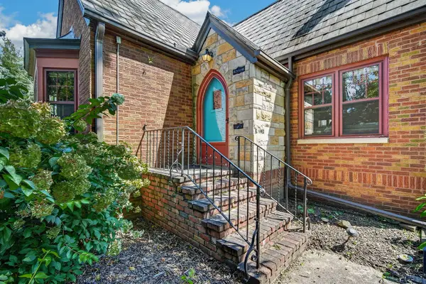 2015 Nash Drive, Des Moines, IA 50314