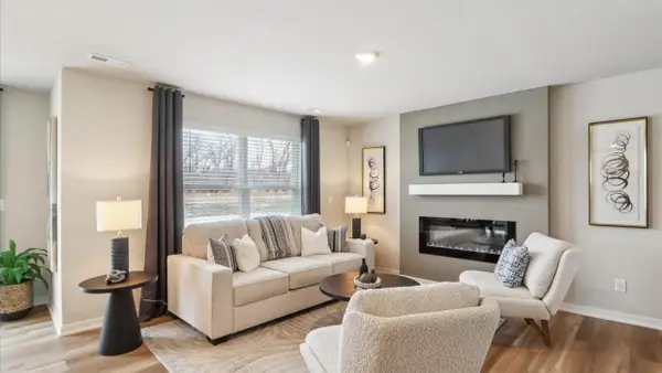 1053 Daisy Lane, Waukee, IA 50263