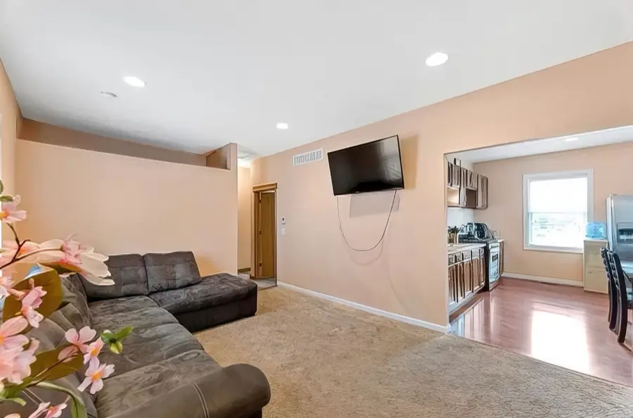 1426 4th Street, Des Moines, IA 50314 - #3
