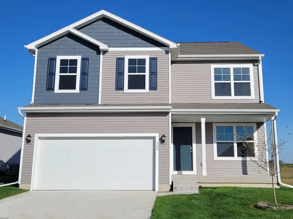 2318 Chan Drive, Adel, IA 50003