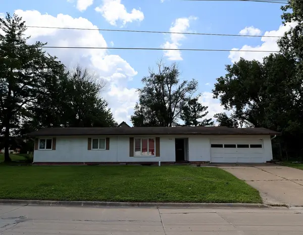 804 Ilion Avenue, Chariton, IA 50049