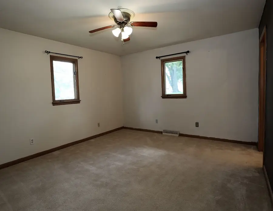 804 Ilion Avenue, Chariton, IA 50049 - #2