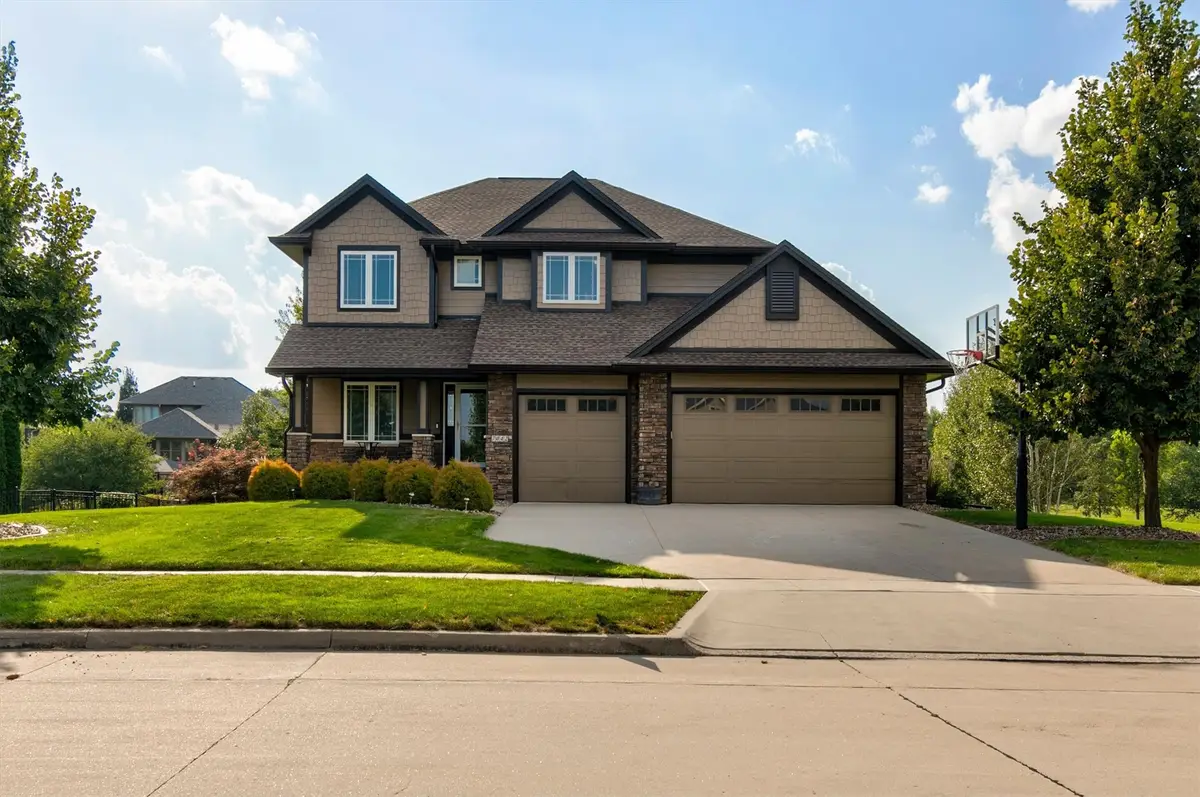 7042 Peckham Street, Johnston, IA 50131 - #1