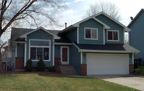 101 SW Countrywood Lane, Ankeny, IA 50023