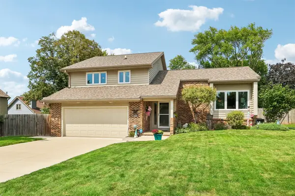 10233 Clark Street, Clive, IA 50325