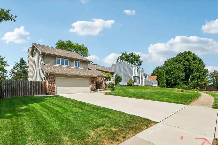 10233 Clark Street, Clive, IA 50325 - #3
