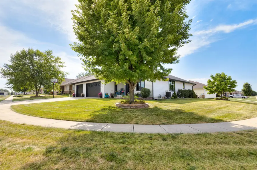 252 Cottonwood Drive Sw, Altoona, IA 50009 - #3