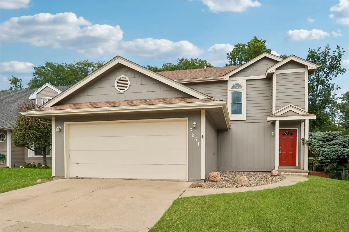 3851 92nd Drive, Urbandale, IA 50322 - #1