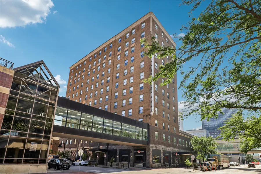 400 Walnut Street #705, Des Moines, IA 50309 - #3
