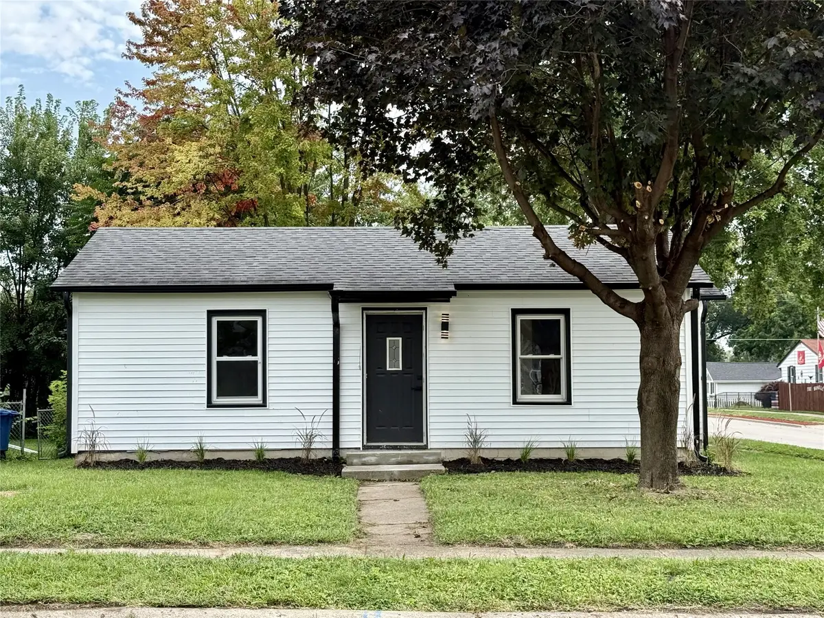 3001 Cleveland Avenue, Des Moines, IA 50317 - #1
