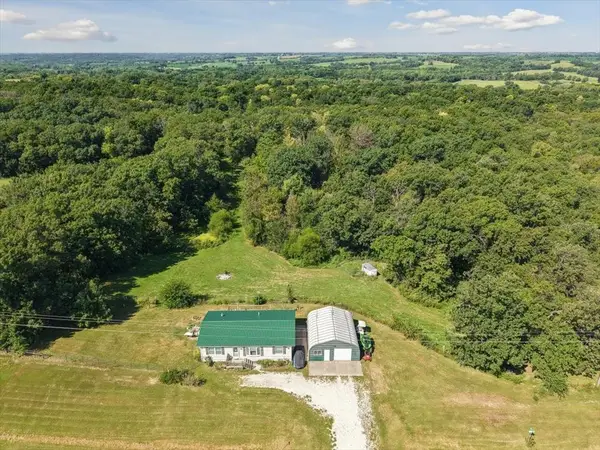 54575 200th Avenue, Chariton, IA 50049