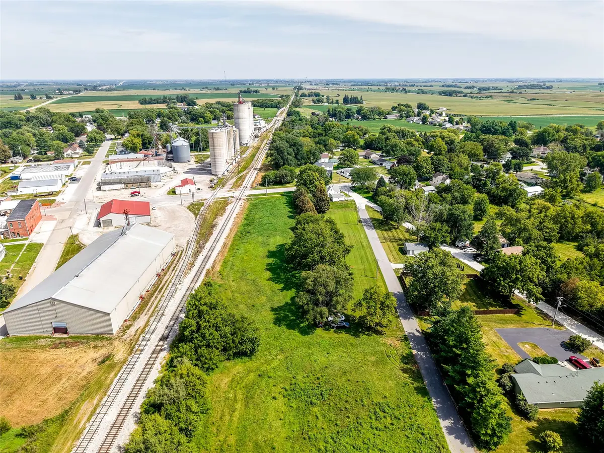 000 Perkins Street, Dexter, IA 50070 - #1