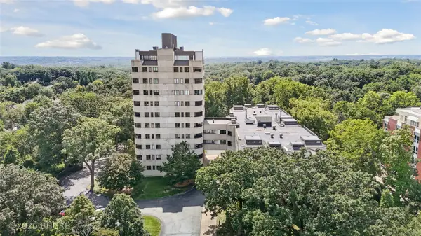 3920 Grand Avenue #5TE, Des Moines, IA 50312
