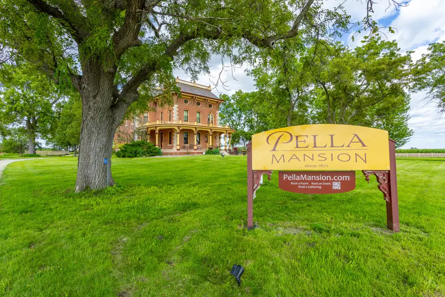 1261 185th Street, Pella, IA 50219 - #2