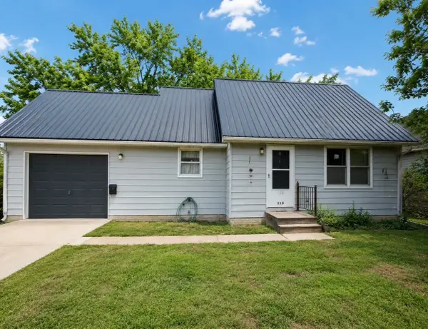 218 S 12th Street, Chariton, IA 50049